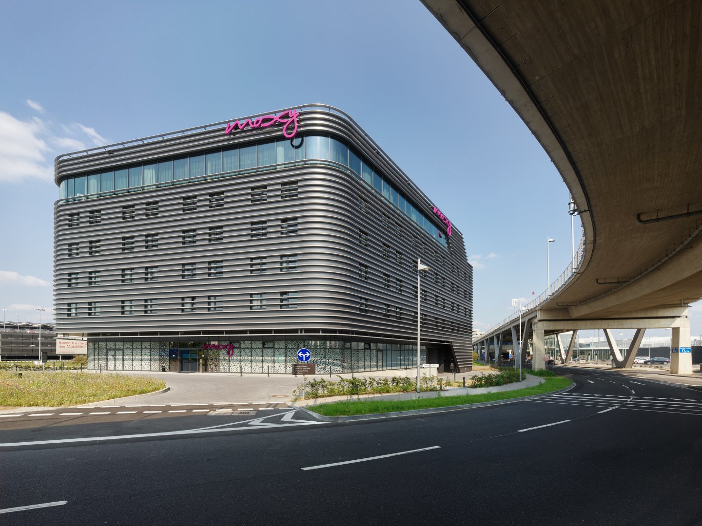 moxy cologne bonn airport travel weekly